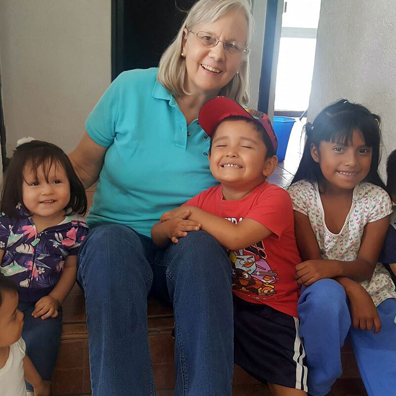 Maggie-with-chiquitos